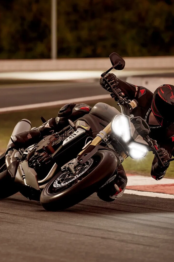 Online Multiplayer Modes and Strategies